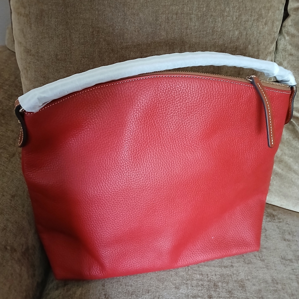 New Dooney and Bourke large east/west satchel. Red pebble leather. - Picture 2 of 10